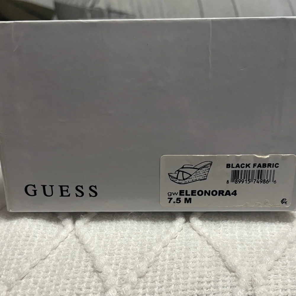 Guess Wedges - Picture 2 of 7